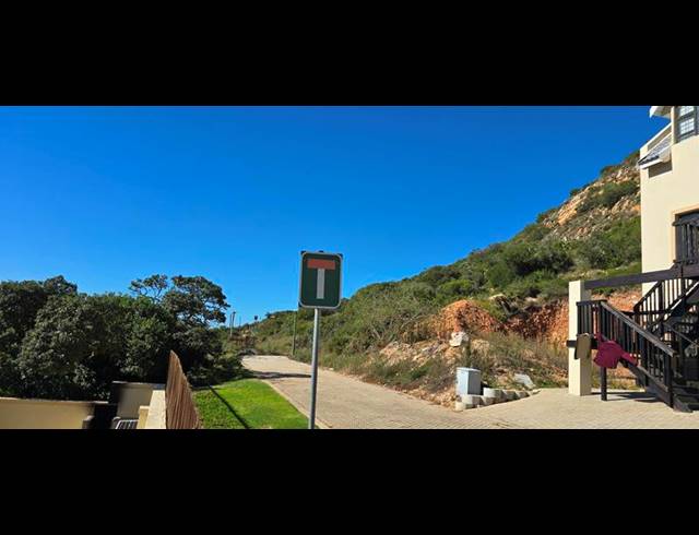 LAND FOR SALE IN VAKANSIEPLAAS